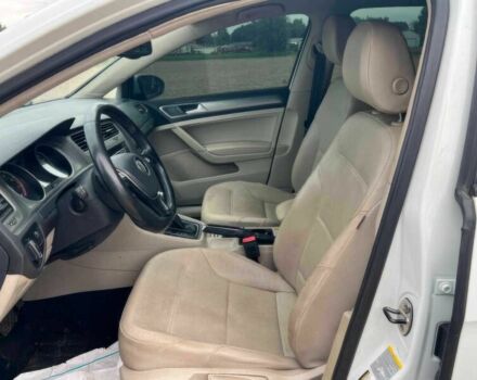 Белый Фольксваген Гольф, объемом двигателя 1.8 л и пробегом 76 тыс. км за 12000 $, фото 7 на Automoto.ua