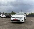 Белый Фольксваген Гольф, объемом двигателя 0 л и пробегом 123 тыс. км за 8200 $, фото 1 на Automoto.ua