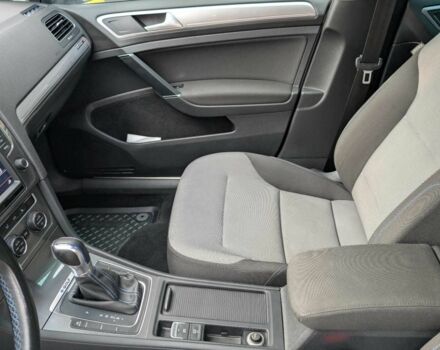 Білий Фольксваген Гольф, об'ємом двигуна 0 л та пробігом 139 тис. км за 7500 $, фото 9 на Automoto.ua