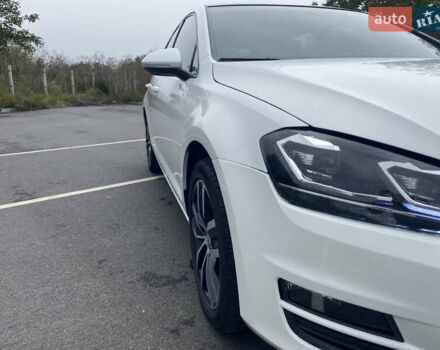 Белый Фольксваген Гольф, объемом двигателя 1.8 л и пробегом 93 тыс. км за 13700 $, фото 10 на Automoto.ua