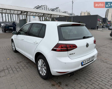 Фольксваген Гольф 2015 у Києві на Automoto.ua Білий Фольксваген Гольф, об'ємом двигуна 1.4 л та пробігом 122 тис. км за 11950 $, фото 3 на Automoto.ua