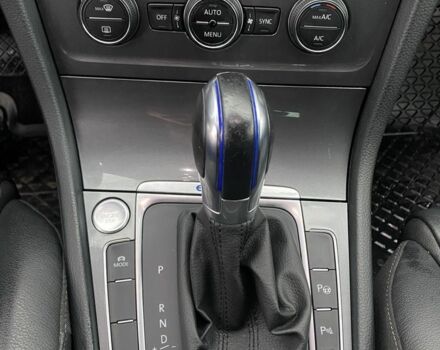 Белый Фольксваген Гольф, объемом двигателя 0 л и пробегом 118 тыс. км за 8600 $, фото 8 на Automoto.ua