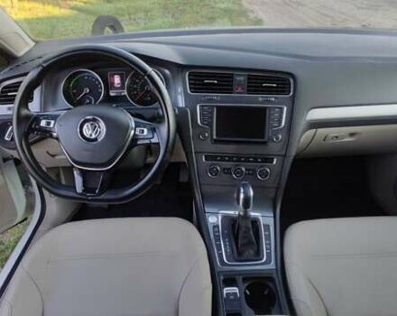 Білий Фольксваген Гольф, об'ємом двигуна 0 л та пробігом 133 тис. км за 8100 $, фото 13 на Automoto.ua