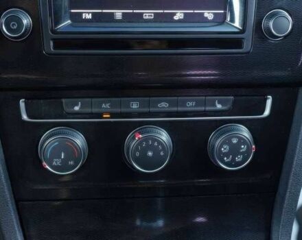 Белый Фольксваген Гольф, объемом двигателя 2 л и пробегом 134 тыс. км за 3000 $, фото 10 на Automoto.ua