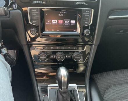 Белый Фольксваген Гольф, объемом двигателя 1.6 л и пробегом 250 тыс. км за 11700 $, фото 33 на Automoto.ua