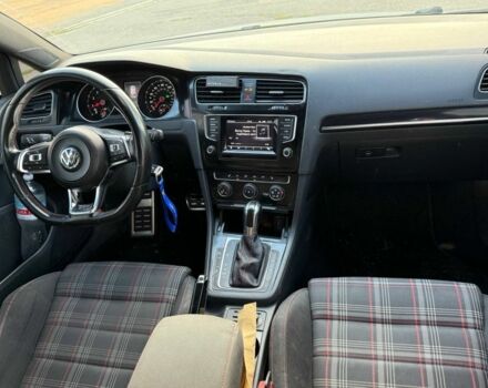 Белый Фольксваген Гольф, объемом двигателя 2 л и пробегом 190 тыс. км за 13000 $, фото 7 на Automoto.ua