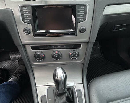 Білий Фольксваген Гольф, об'ємом двигуна 1.97 л та пробігом 146 тис. км за 12899 $, фото 5 на Automoto.ua