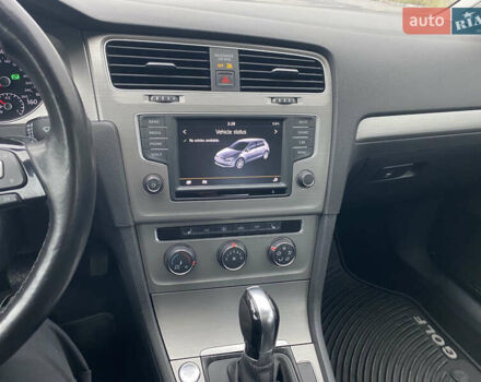 Белый Фольксваген Гольф, объемом двигателя 1.8 л и пробегом 93 тыс. км за 13700 $, фото 22 на Automoto.ua