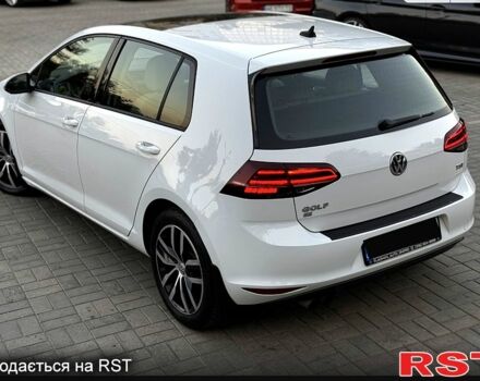 Белый Фольксваген Гольф, объемом двигателя 1.8 л и пробегом 142 тыс. км за 13500 $, фото 3 на Automoto.ua