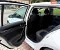 Белый Фольксваген Гольф, объемом двигателя 1.6 л и пробегом 134 тыс. км за 12500 $, фото 17 на Automoto.ua