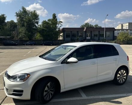 Белый Фольксваген Гольф, объемом двигателя 1.8 л и пробегом 64 тыс. км за 10700 $, фото 3 на Automoto.ua