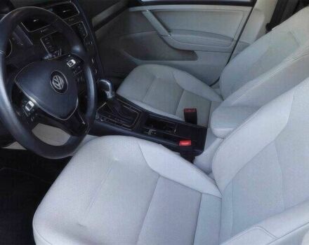 Белый Фольксваген Гольф, объемом двигателя 0 л и пробегом 70 тыс. км за 9200 $, фото 9 на Automoto.ua