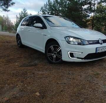 Білий Фольксваген Гольф, об'ємом двигуна 0 л та пробігом 133 тис. км за 8100 $, фото 6 на Automoto.ua