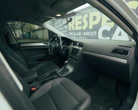 Белый Фольксваген Гольф, объемом двигателя 2 л и пробегом 210 тыс. км за 11900 $, фото 5 на Automoto.ua