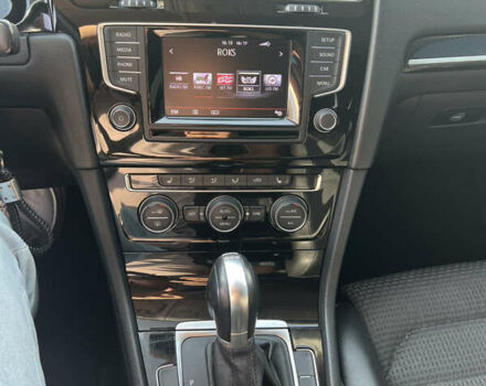 Белый Фольксваген Гольф, объемом двигателя 1.6 л и пробегом 250 тыс. км за 11700 $, фото 34 на Automoto.ua