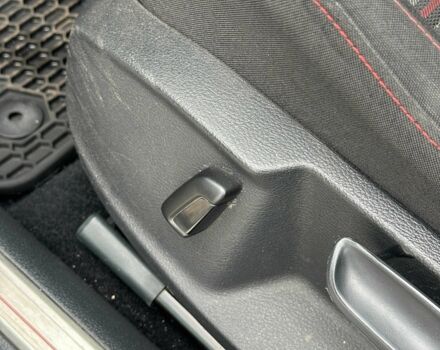 Білий Фольксваген Гольф, об'ємом двигуна 2 л та пробігом 89 тис. км за 14450 $, фото 14 на Automoto.ua