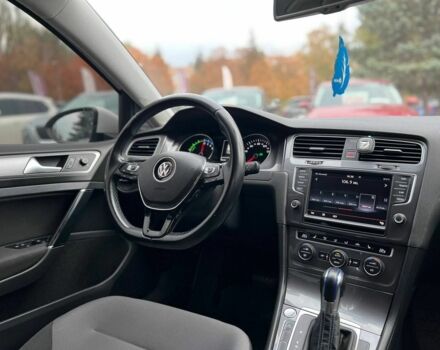 Білий Фольксваген Гольф, об'ємом двигуна 0 л та пробігом 150 тис. км за 9400 $, фото 16 на Automoto.ua