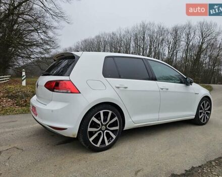 Білий Фольксваген Гольф, об'ємом двигуна 1.6 л та пробігом 230 тис. км за 10900 $, фото 3 на Automoto.ua