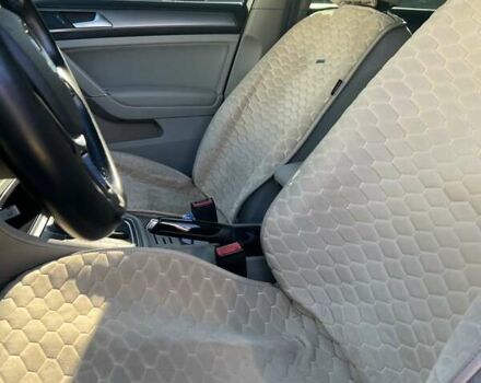 Белый Фольксваген Гольф, объемом двигателя 1.8 л и пробегом 212 тыс. км за 12500 $, фото 7 на Automoto.ua