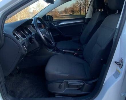 Белый Фольксваген Гольф, объемом двигателя 1.8 л и пробегом 141 тыс. км за 11300 $, фото 17 на Automoto.ua