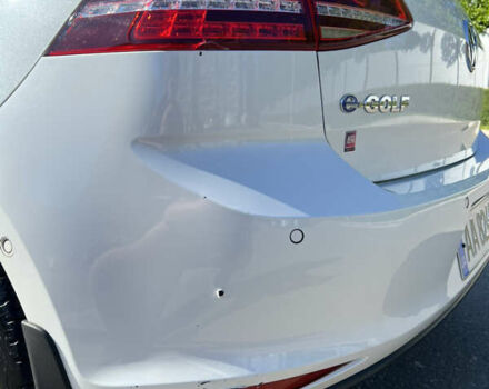 Белый Фольксваген Гольф, объемом двигателя 0 л и пробегом 161 тыс. км за 9700 $, фото 9 на Automoto.ua