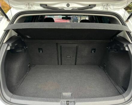 Білий Фольксваген Гольф, об'ємом двигуна 0 л та пробігом 150 тис. км за 9400 $, фото 21 на Automoto.ua