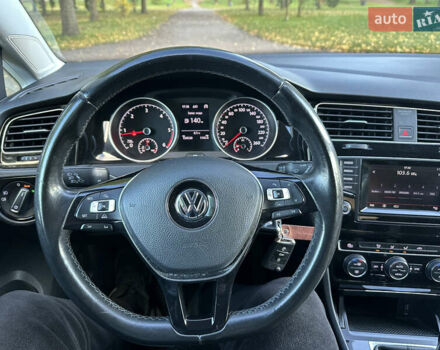Фольксваген Гольф 2015 в Хмельницком на Automoto.ua Белый Фольксваген Гольф, объемом двигателя 1.6 л и пробегом 134 тыс. км за 12000 $, фото 16 на Automoto.ua
