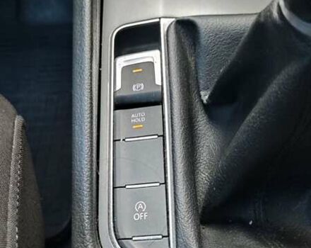 Білий Фольксваген Гольф, об'ємом двигуна 1.6 л та пробігом 221 тис. км за 9650 $, фото 24 на Automoto.ua