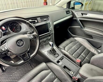 Белый Фольксваген Гольф, объемом двигателя 0 л и пробегом 195 тыс. км за 7700 $, фото 5 на Automoto.ua