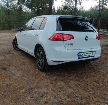 Білий Фольксваген Гольф, об'ємом двигуна 0 л та пробігом 133 тис. км за 8100 $, фото 3 на Automoto.ua