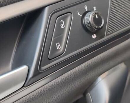 Білий Фольксваген Гольф, об'ємом двигуна 1.6 л та пробігом 221 тис. км за 9650 $, фото 25 на Automoto.ua