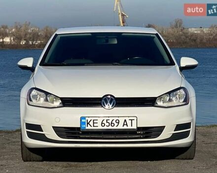 Белый Фольксваген Гольф, объемом двигателя 1.8 л и пробегом 141 тыс. км за 11300 $, фото 1 на Automoto.ua