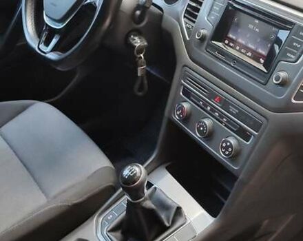 Білий Фольксваген Гольф, об'ємом двигуна 1.6 л та пробігом 221 тис. км за 9650 $, фото 22 на Automoto.ua