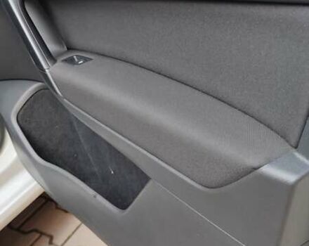 Білий Фольксваген Гольф, об'ємом двигуна 1.6 л та пробігом 221 тис. км за 9650 $, фото 31 на Automoto.ua