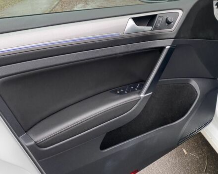 Белый Фольксваген Гольф, объемом двигателя 0 л и пробегом 118 тыс. км за 8600 $, фото 10 на Automoto.ua