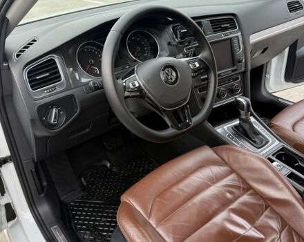 Белый Фольксваген Гольф, объемом двигателя 0 л и пробегом 103 тыс. км за 8350 $, фото 5 на Automoto.ua