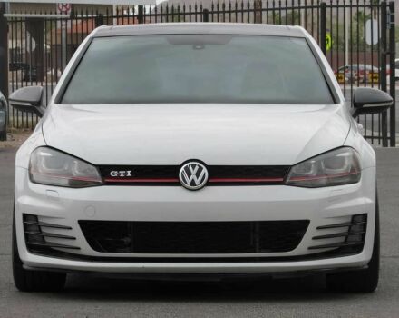 Белый Фольксваген Гольф, объемом двигателя 2 л и пробегом 73 тыс. км за 3900 $, фото 1 на Automoto.ua
