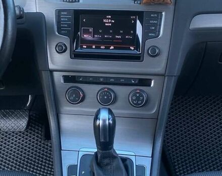 Белый Фольксваген Гольф, объемом двигателя 1.8 л и пробегом 141 тыс. км за 11300 $, фото 13 на Automoto.ua