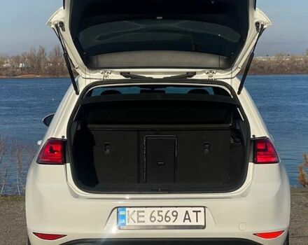 Белый Фольксваген Гольф, объемом двигателя 1.8 л и пробегом 141 тыс. км за 11300 $, фото 7 на Automoto.ua