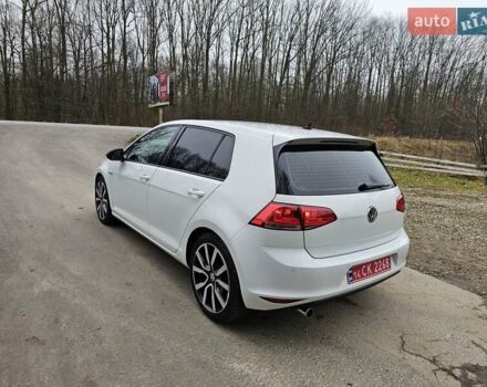 Білий Фольксваген Гольф, об'ємом двигуна 1.6 л та пробігом 230 тис. км за 10900 $, фото 13 на Automoto.ua