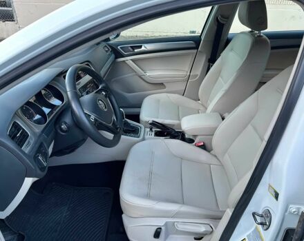 Белый Фольксваген Гольф, объемом двигателя 2 л и пробегом 72 тыс. км за 3200 $, фото 10 на Automoto.ua