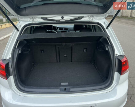 Білий Фольксваген Гольф, об'ємом двигуна 0 л та пробігом 160 тис. км за 9900 $, фото 7 на Automoto.ua