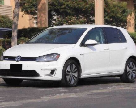 Белый Фольксваген Гольф, объемом двигателя 0 л и пробегом 70 тыс. км за 9200 $, фото 2 на Automoto.ua