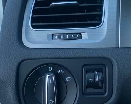 Белый Фольксваген Гольф, объемом двигателя 1.8 л и пробегом 141 тыс. км за 11300 $, фото 14 на Automoto.ua