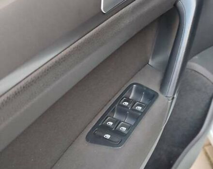 Білий Фольксваген Гольф, об'ємом двигуна 1.6 л та пробігом 221 тис. км за 9650 $, фото 26 на Automoto.ua