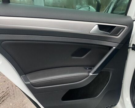 Белый Фольксваген Гольф, объемом двигателя 0 л и пробегом 118 тыс. км за 8600 $, фото 11 на Automoto.ua