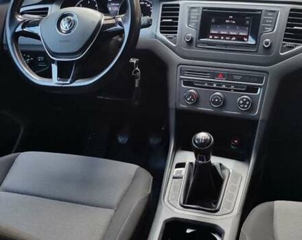 Білий Фольксваген Гольф, об'ємом двигуна 1.6 л та пробігом 221 тис. км за 9650 $, фото 19 на Automoto.ua