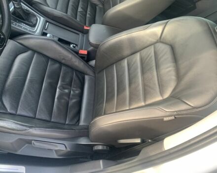 Белый Фольксваген Гольф, объемом двигателя 0 л и пробегом 120 тыс. км за 10700 $, фото 6 на Automoto.ua