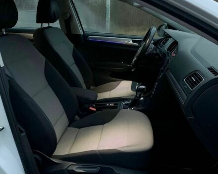 Білий Фольксваген Гольф, об'ємом двигуна 0 л та пробігом 80 тис. км за 8400 $, фото 7 на Automoto.ua