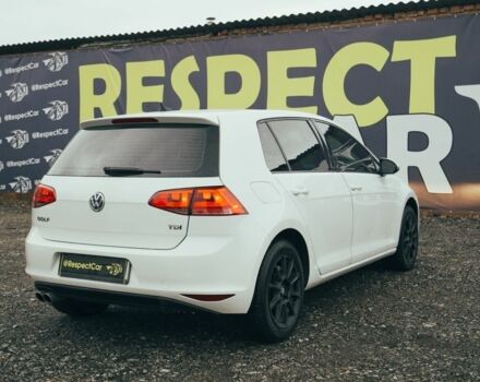 Белый Фольксваген Гольф, объемом двигателя 2 л и пробегом 210 тыс. км за 11900 $, фото 2 на Automoto.ua